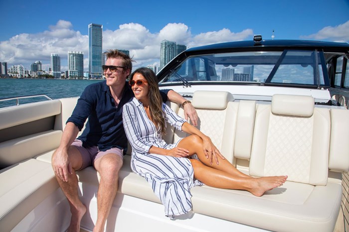 2025 Cruisers Yachts 50 GLS Photo 16 sur 21