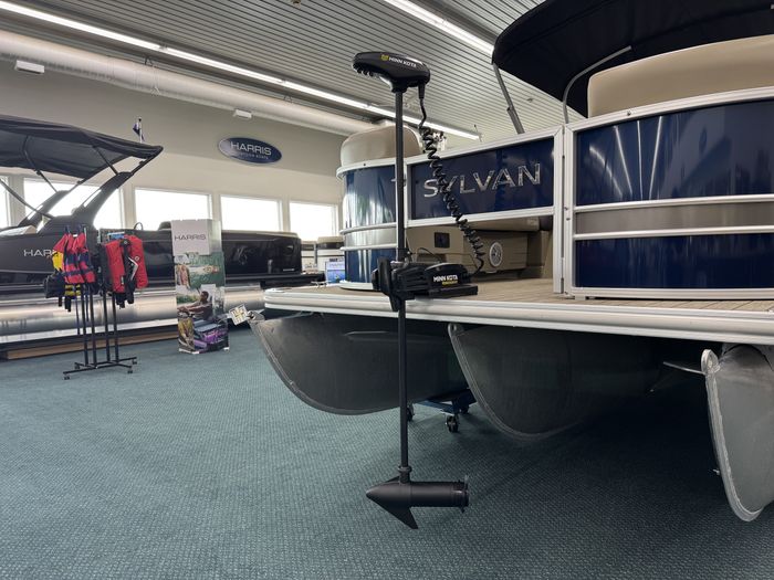 2023 Sylvan Mirage Fish 8520 Party Fish Photo 9 sur 26