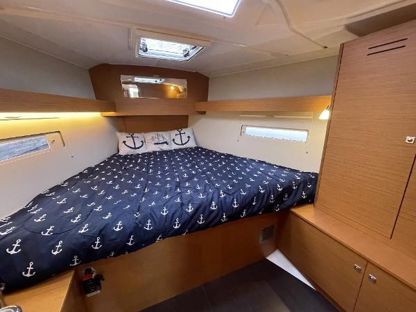 2022 Dufour Yachts 390 Grand Prix Package Photo 23 sur 30