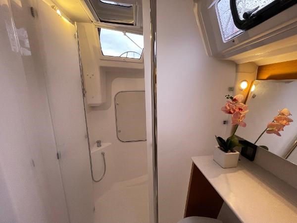 2022 Dufour Yachts 390 Grand Prix Package Photo 24 sur 30