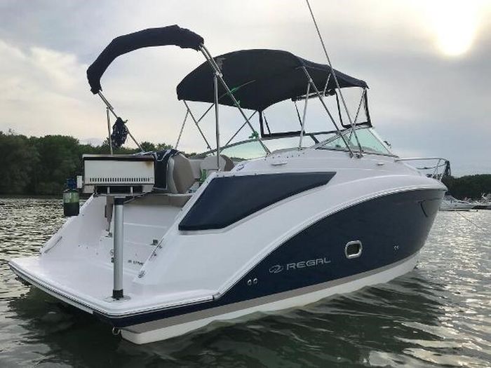 2016 Regal 260 Express Photo 1 of 52