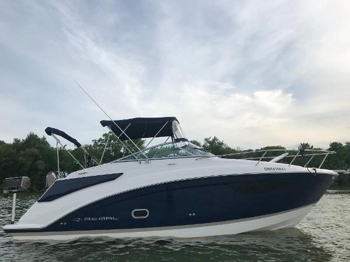 2016 Regal 260 Express Photo 2 of 52