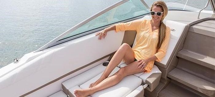 2016 Regal 260 Express Photo 30 of 52