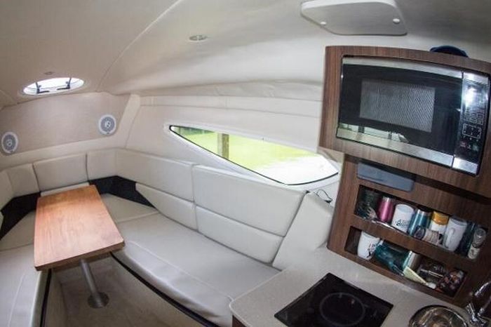 2016 Regal 260 Express Photo 41 of 52