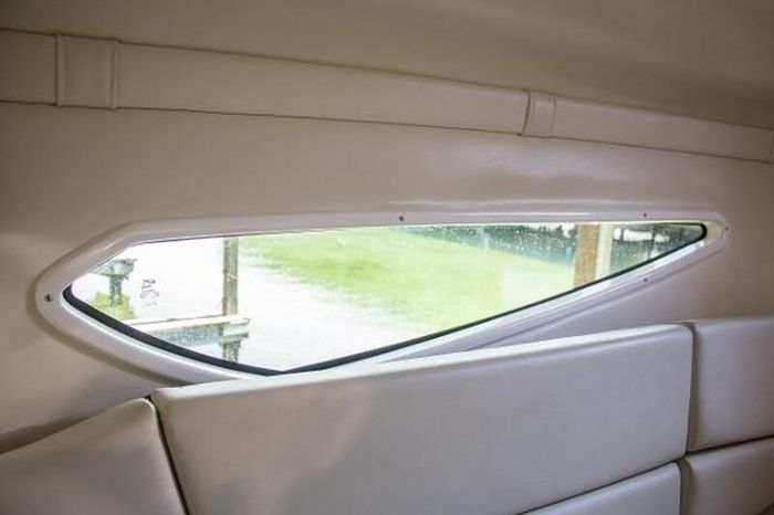 2016 Regal 260 Express Photo 44 of 52