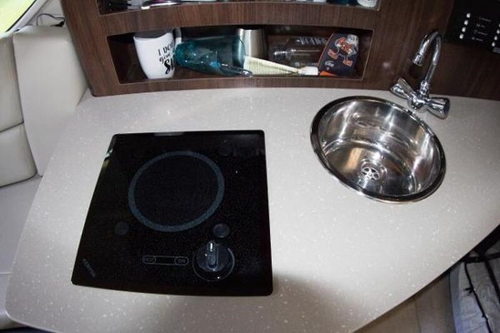 2016 Regal 260 Express Photo 40 of 52