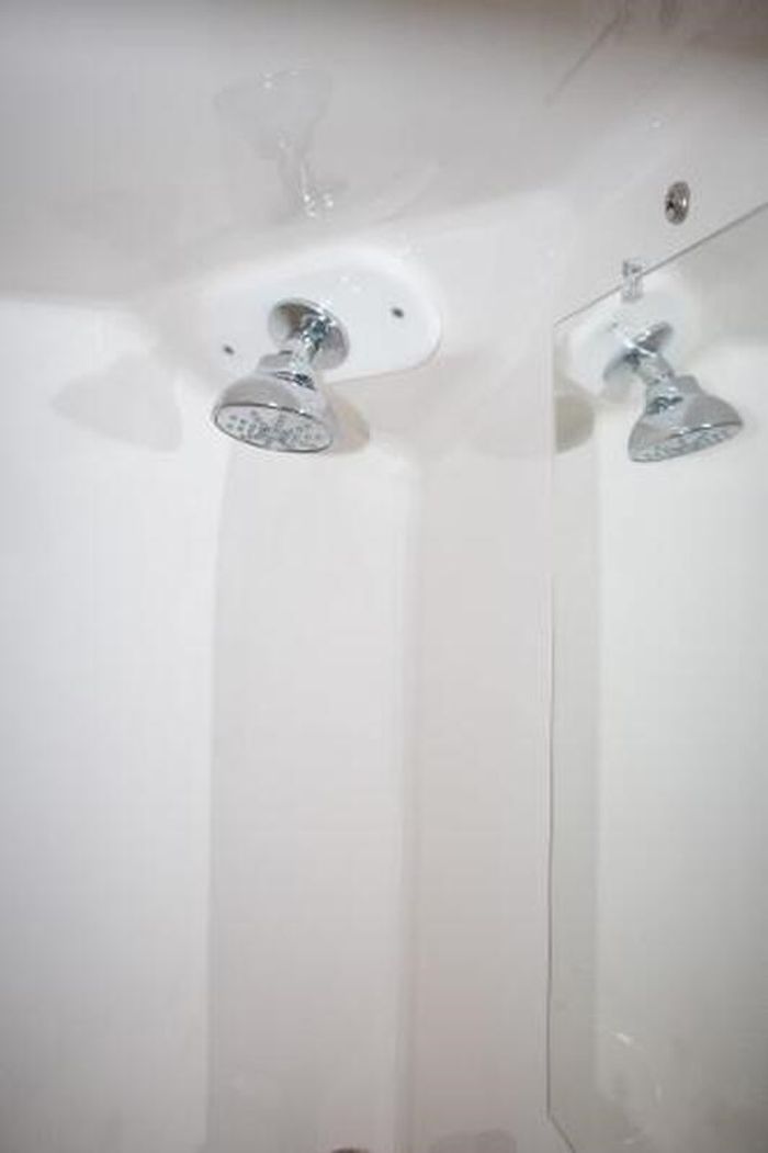 2016 Regal 260 Express Photo 49 of 52