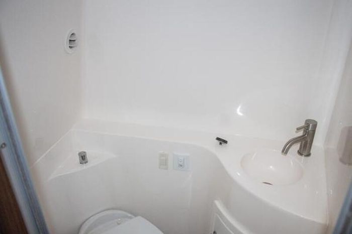 2016 Regal 260 Express Photo 50 of 52