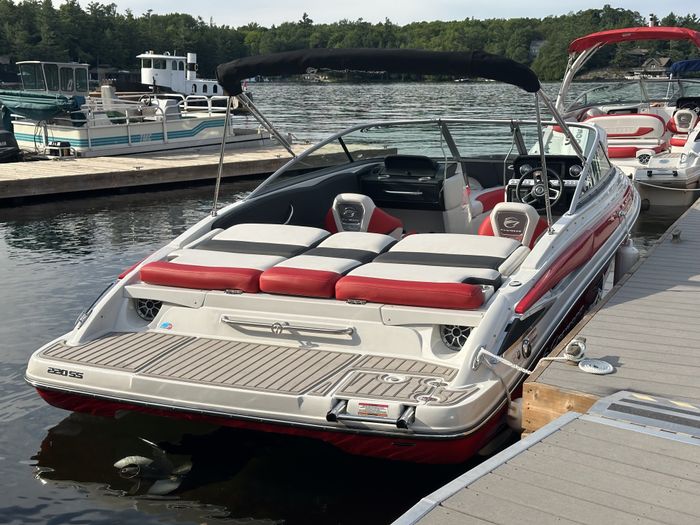 2023 Crownline 220 SS Photo 2 of 26