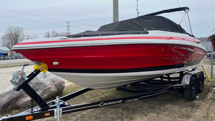 2023 Crownline 220 SS Photo 4 of 26