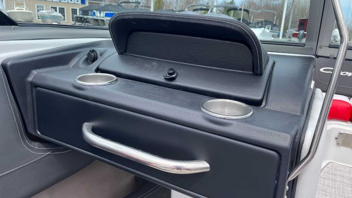 2023 Crownline 220 SS Photo 13 of 26