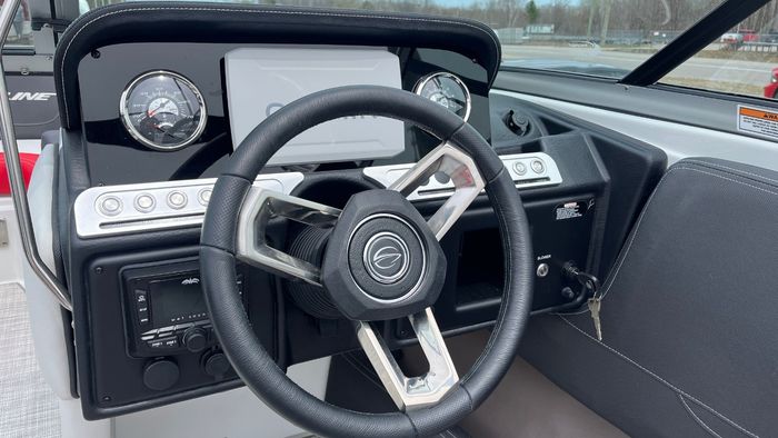 2023 Crownline 220 SS Photo 15 of 26