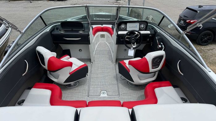 2023 Crownline 220 SS Photo 9 of 26