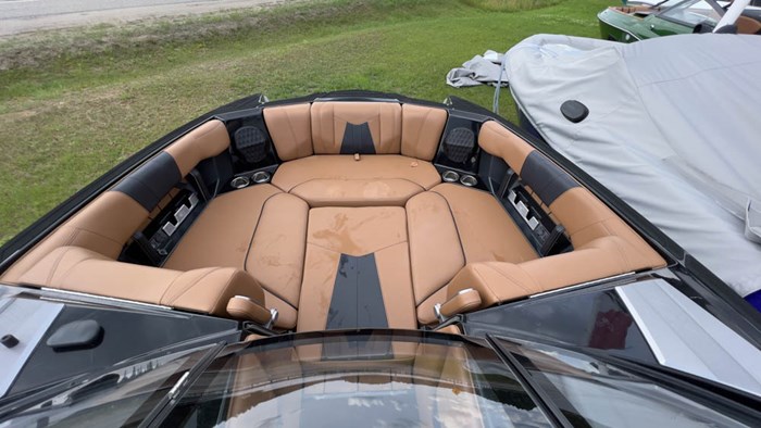 2022 Malibu 23MXZ Photo 5 sur 8