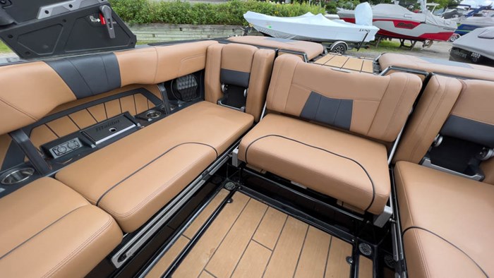 2022 Malibu 23MXZ Photo 6 sur 8