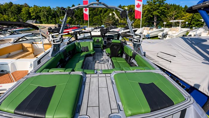 2022 Malibu 23MXZ Photo 6 of 11