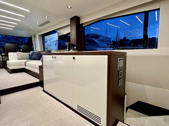 2020 Sunseeker Manhattan 66 Photo 10 of 61