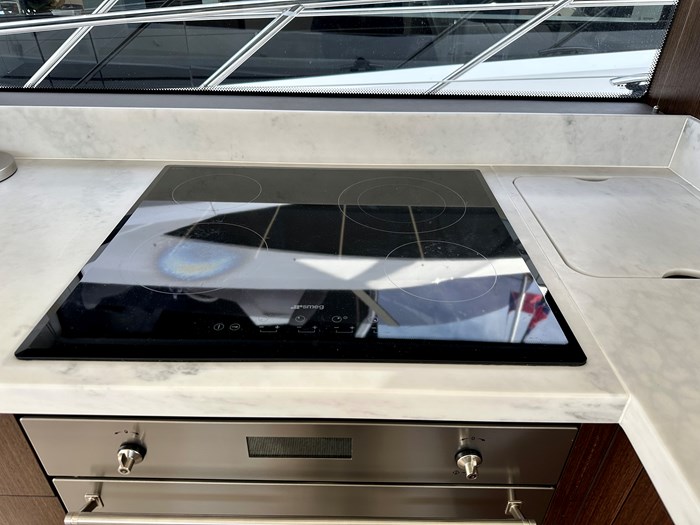 2020 Sunseeker Manhattan 66 Photo 11 of 61