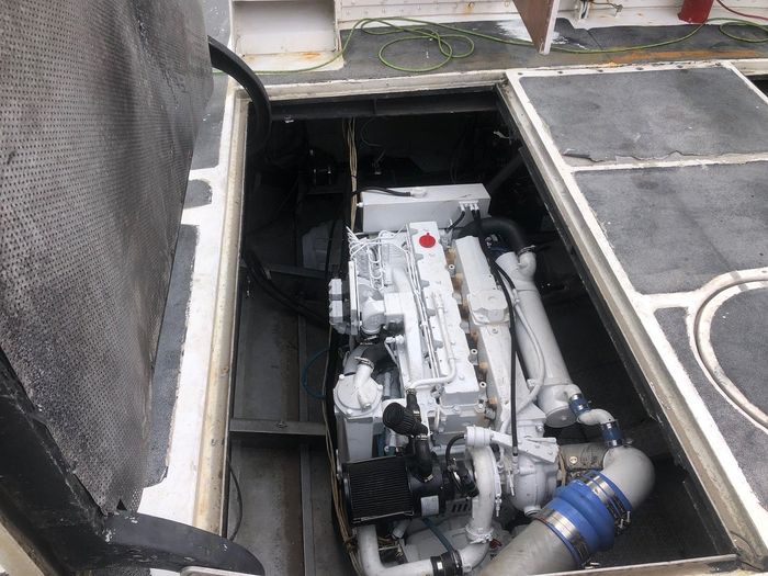 Twin Screw Aluminum UTB/Crew/Pilot/Work Boat 1979 Used Boat for Sale in