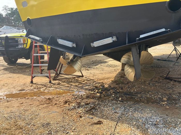 Twin Screw Aluminum UTB/Crew/Pilot/Work Boat 1979 Used Boat for Sale in