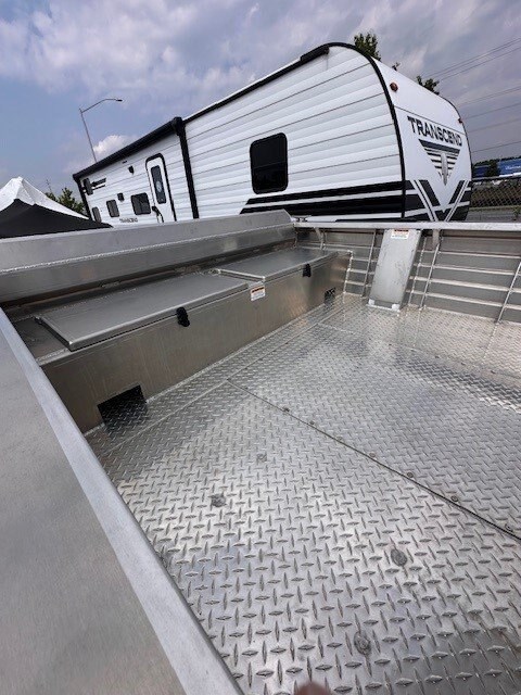 2025 Henley 18 SC - ** Boat Only Photo 4 sur 6