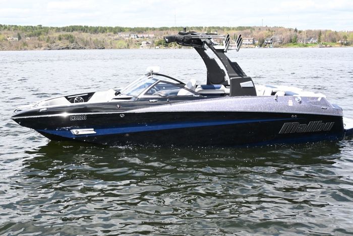 2017 Malibu M235 Photo 6 of 29