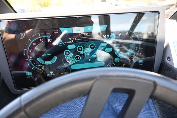 2017 Malibu M235 Photo 26 of 29