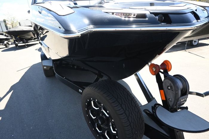 2017 Malibu M235 Photo 28 of 29