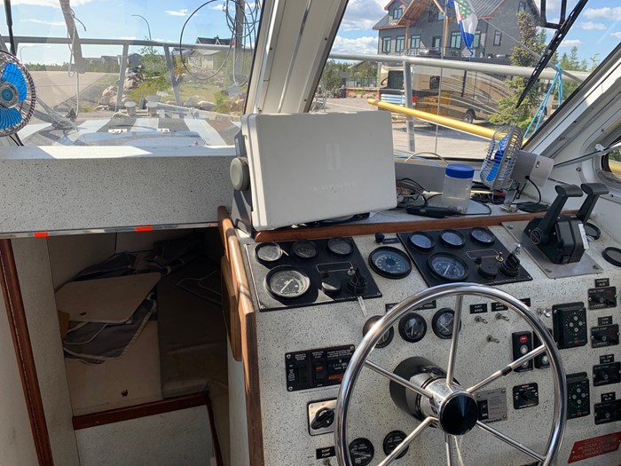 1998 MetalCraft Marine Kingston 38 Photo 16 sur 40