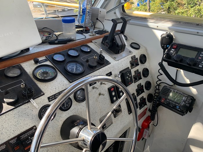 1998 MetalCraft Marine Kingston 38 Photo 19 sur 40