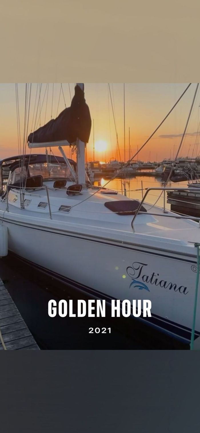 1993 Catalina Catalina 42 Photo 2 of 11