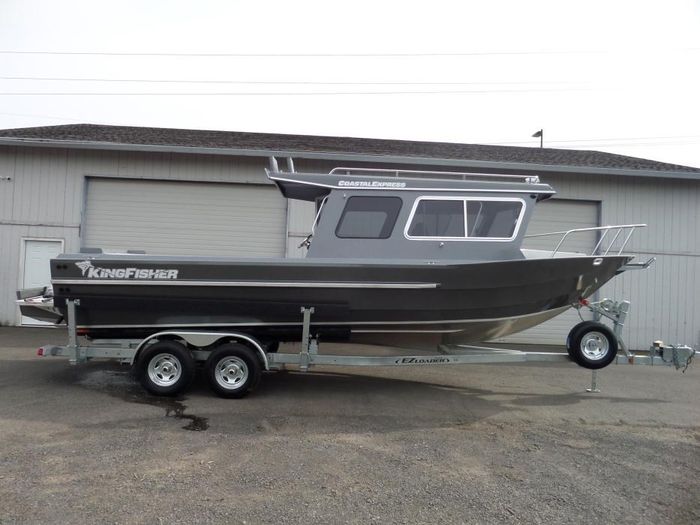 KingFisher Coastal Express 2825 TwiLight Blue IN STOCK! 2024 New Boat