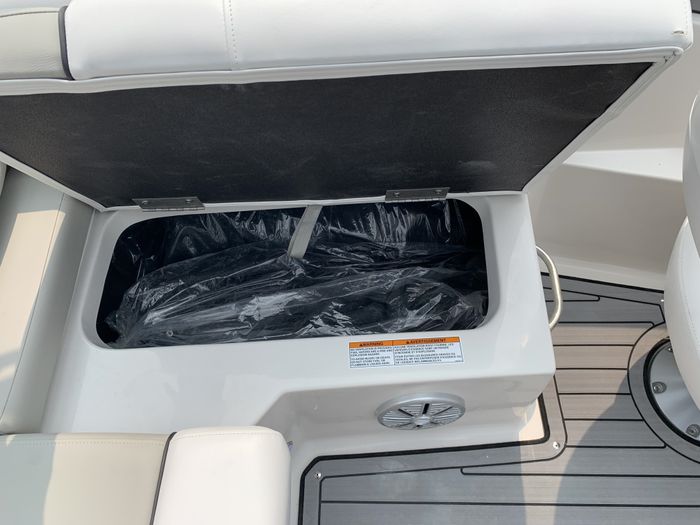 2025 Starcraft SVX 190 Full Windshield Deck Boat Blue Suzuki DF15 Photo 30 sur 30