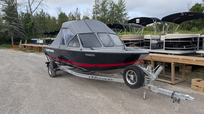 2026 KingFisher Falcon 1825 Sport Cottage Twilight Blue with a Suz Photo 2 of 23