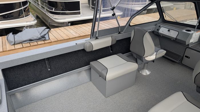 2026 KingFisher Falcon 1825 Sport Cottage Twilight Blue with a Suz Photo 10 of 23