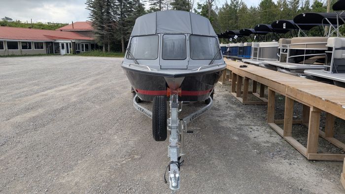 2026 KingFisher Falcon 1825 Sport Cottage Twilight Blue with a Suz Photo 3 of 23