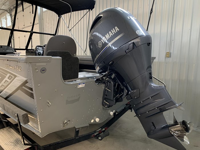 2023 Smoker Craft Ultima 182 Silver/Blue Yamaha F150 Photo 7 sur 30