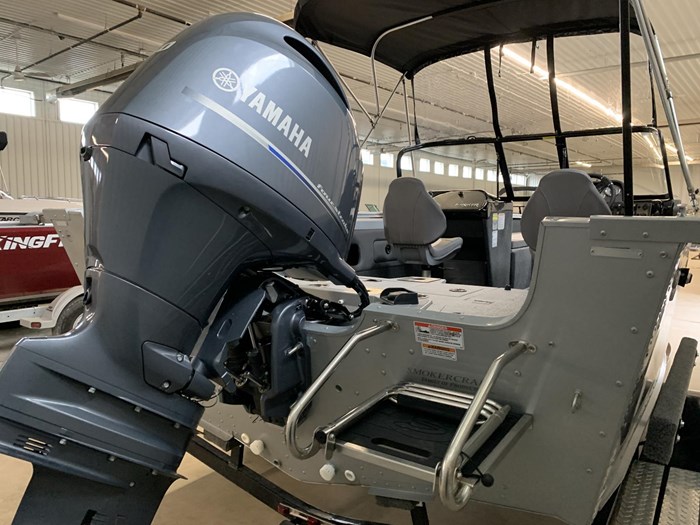 2023 Smoker Craft Ultima 182 Silver/Blue Yamaha F150 Photo 8 sur 30
