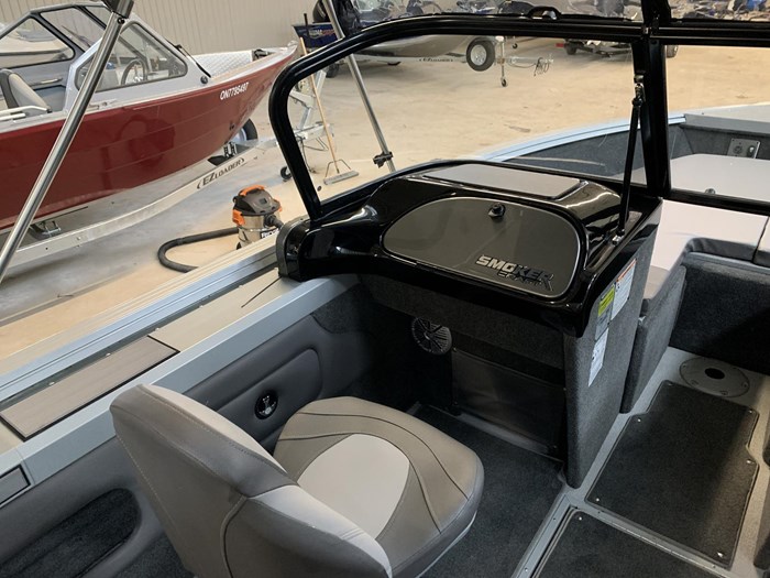 2023 Smoker Craft Ultima 182 Silver/Blue Yamaha F150 Photo 11 sur 30