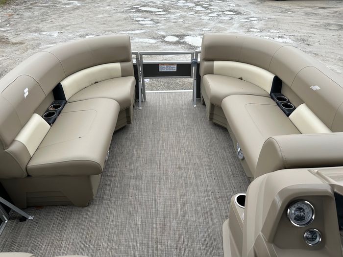 Starcraft LX 20 R Carbon Grey 2024 New Boat for Sale in Waubaushene