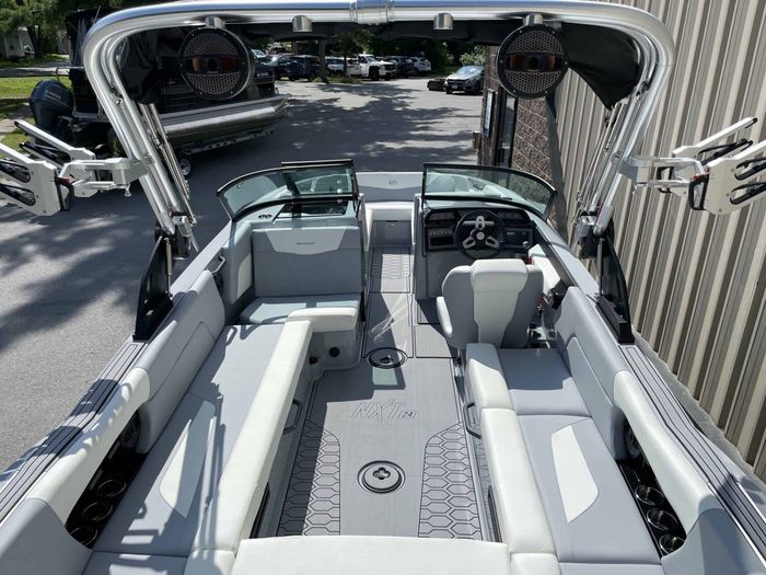 2024 MasterCraft NXT24 Photo 7 of 15