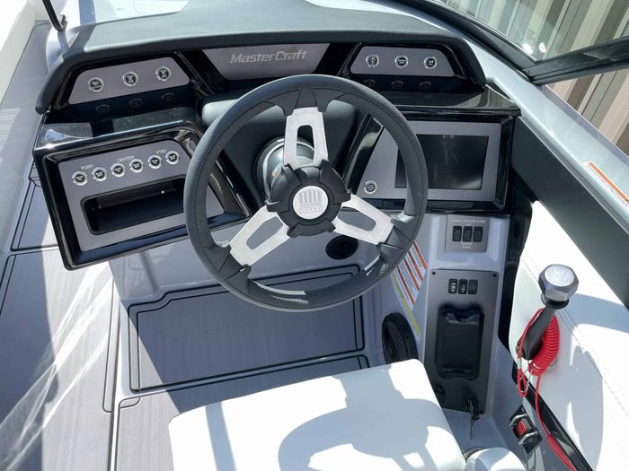 2024 MasterCraft NXT24 Photo 2 of 15