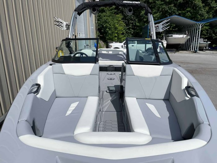 2024 MasterCraft NXT24 Photo 3 of 15