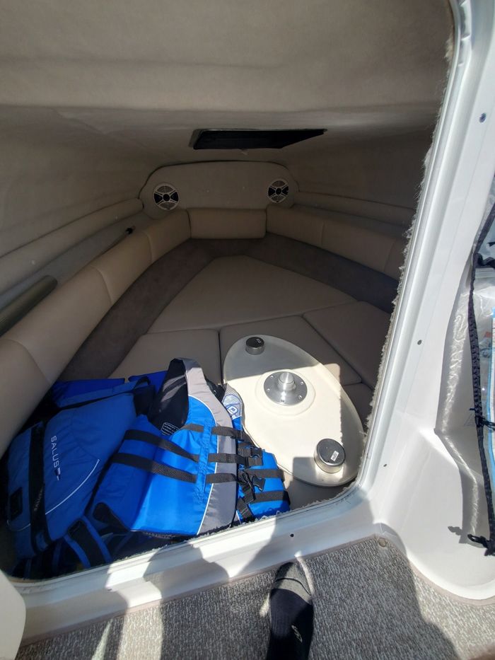 2011 Chaparral 215 SSI Photo 7 of 20
