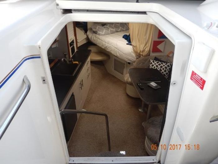 1995 Larson Cabrio 310 Photo 11 of 22