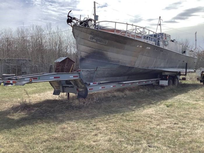 Aluminum Work/Fishing Boat Twin Screw w/Trailer 1999 Used Boat for Sale