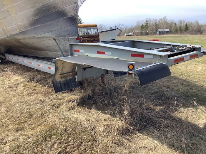 Aluminum Work/Fishing Boat Twin Screw w/Trailer 1999 Used Boat for Sale