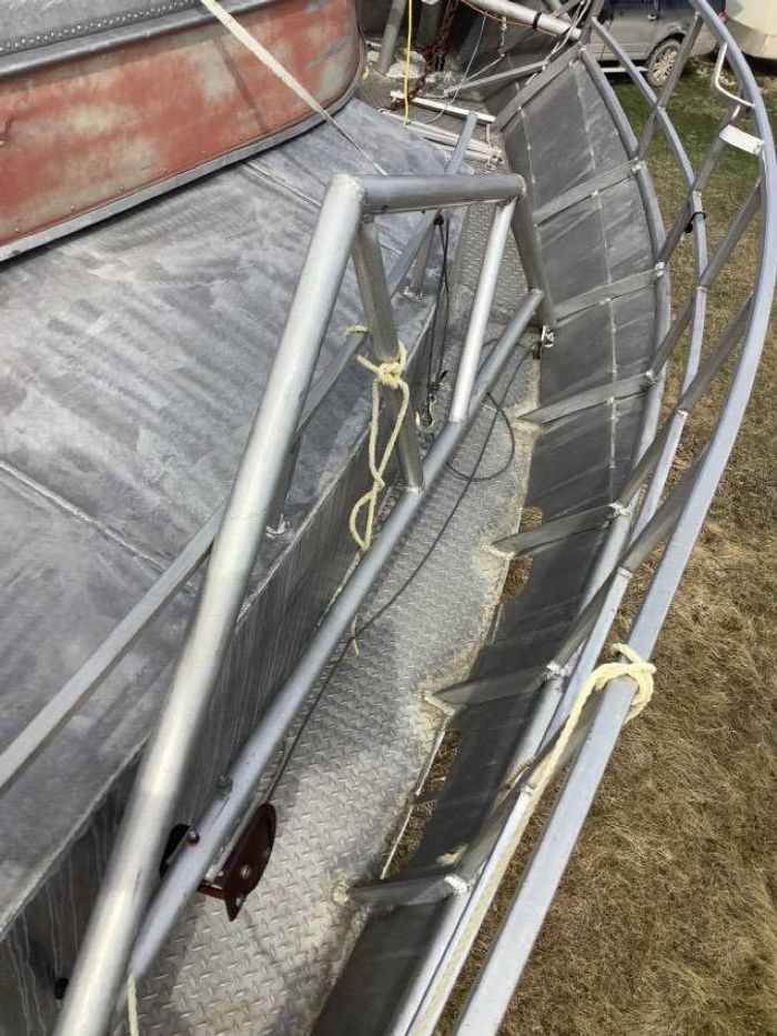 Aluminum Work/Fishing Boat Twin Screw w/Trailer 1999 Used Boat for Sale