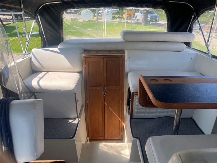 Carver Riviera 2807 1984 Used Boat for Sale in Portland, Ontario