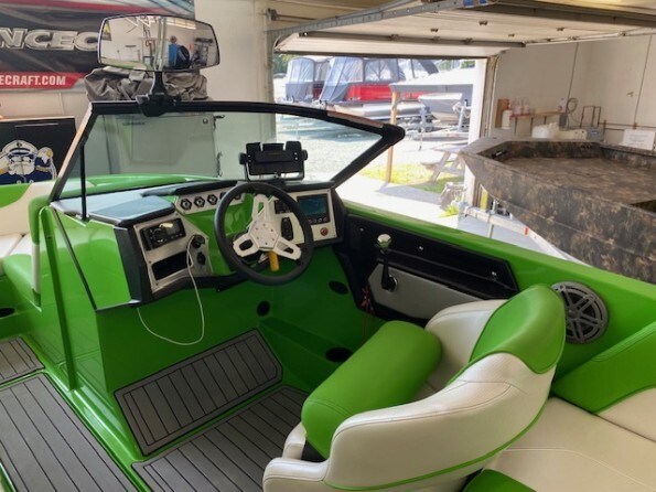 2015 Mastercraft NXT20 5.7L Photo 2 sur 9